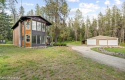 17561 E PERIMETER RD, Athol, ID 83801
