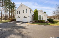 73 Southwick Court, Cheshire, CT 06410