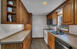 216 1st Street SW, Melrose, MN 56352
