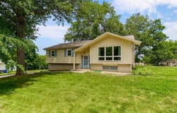 1310 N Leeview Circle, Olathe, KS 66061