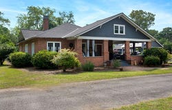 204 Jackson St N, Fort Gaines, GA 39851