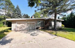 5121 Crosby Road, Cadillac, MI 49601