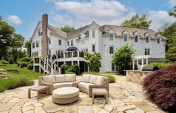 1084 Sturges Highway, Fairfield, CT 06880