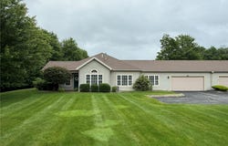 5645 Clingan Road unit: 2D, Struthers, OH 44471