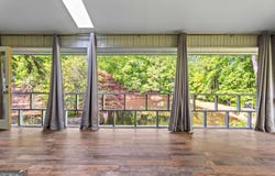 3863 Dundee, Roswell, GA 30075