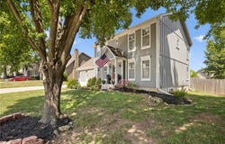 11621 Cody Street, Overland Park, KS 66210