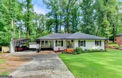 307 Pine Circle, Monroe, GA 30655