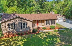 7711 Quail Hollow Drive, Hillsborough, NC 27278