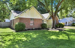 3104 INGLESIDE Dr, Bartlett, TN 38134