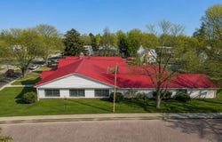 207 E Broadway Street, MOUNT CARROLL, IL 61053