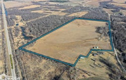 Iron City Avenue, Nichols, IA 52766