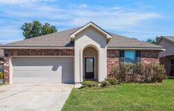211 Saddle Crest Drive, Lafayette, LA 70507