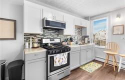 38 Vine Street, East Providence, RI 02914