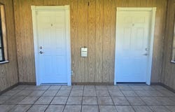541 SUNSET Avenue, UMATILLA, FL 32784