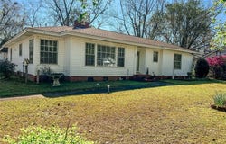 89 First Avenue, Luverne, AL 36049