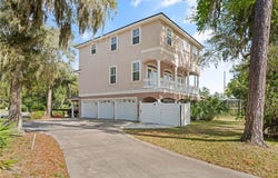 142 Montrose, St Simons Island, GA 31522