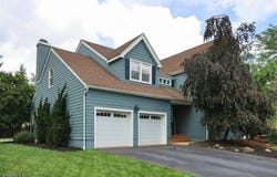 10 Wyckoff Way, Hillsborough Twp., NJ 08844-4376