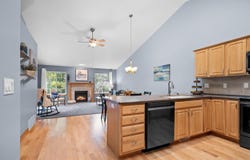 4502 W TRASINO Way, APPLETON, WI 54913-7955