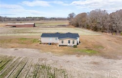 378 Tom McCall, Claxton, GA 30417