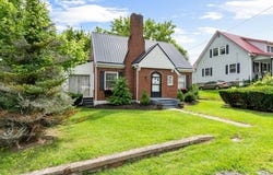 121 1st Ave, Saltville, VA 24370