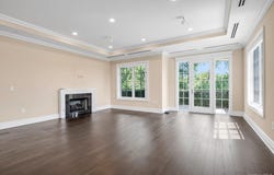 3000 Royal Court, North Hills, NY 11040