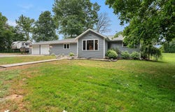 2536 W Division Road, Huntington, IN 46750