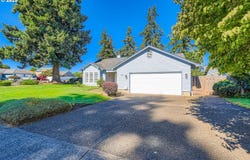 1725 N LAURELWOOD LOOP, Canby, OR 97013