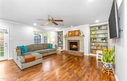 8225 Foxworth Tr, Powell, TN 37849