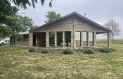705 S Hampton St., Wausa, NE 68786