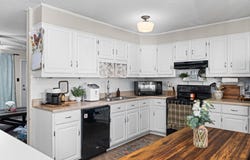 287 Phillips Dr, Killen, AL 35645