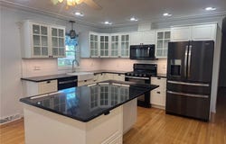 4114 W Ely Road, Hannibal, MO 63401