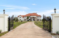 25219 BASS BLVD., HARLINGEN, TX 78552