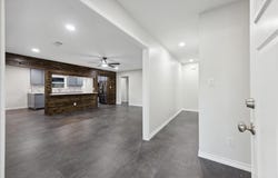 1305 W 1st ST, Lampasas, TX 76550
