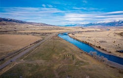 HWY 89, Emigrant, MT 59027