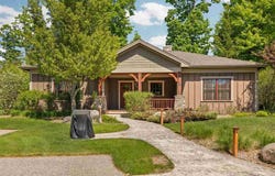 2585 COTTAGE, HARBOR SPRINGS, MI 49740