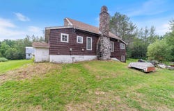 5230 Jean Duluth Rd, Duluth, MN 55803