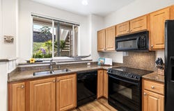 75-5919 ALII DR unit: M3, Kailua-Kona, HI 96740