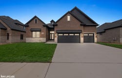 19279 Springbrook, Macomb Twp, MI 48044