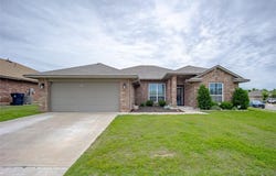 1208 Hickory Creek Drive, Yukon, OK 73099
