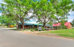 304 W Oak Street, Canton, OK 73724