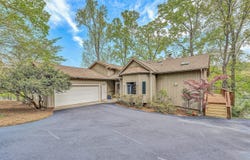 620 Winding Waters DR, Moneta, VA 24121