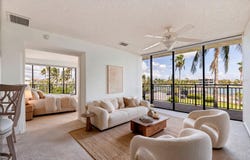 7600 BAYSHORE Drive, TREASURE ISLAND, FL 33706