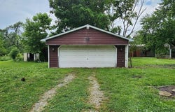 630 CHURCH Street, Xenia, IL 62899