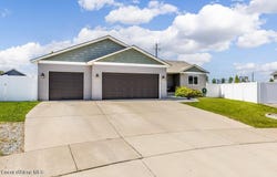 13257 N Zodiac Lp, Rathdrum, ID 83858