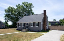 100 Sycamore St, Swansea, MA 02777