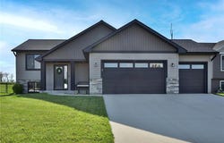 1005 15th Avenue NW, Kasson, MN 55944