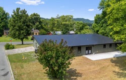 4015 Hitching Post Road, Pigeon Forge, TN 37863