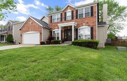 1325 Auburn Hills Drive, St Charles, MO 63304