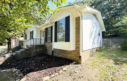 2723 6TH STREET, CENTER POINT, AL 35215