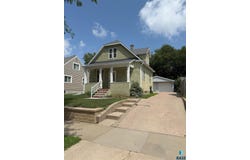 304 N Highland Ave, Sioux Falls, SD 57103